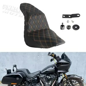 ハーレーローライダー S FXLRS FXLRST スポーツグライド 2018-2024 ゲルパッド 2-UP シートゴールド For Harley Low Rider S FXLRS FXLRST Sport Glide 2018-2024 Gel Pad 2-UP Seat Gold 【並行輸入品】