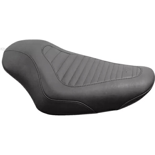 マスタング トリッパー タック アンド ロール ソロ シート - - 76955 Mustang Tripper Tuck and Roll Solo Seat - - 76955 【並行輸入品】