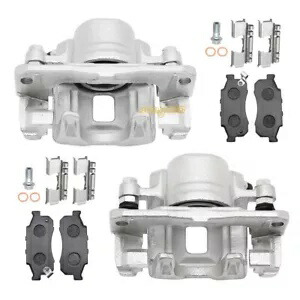 フロント左右ブレーキキャリパー & パッド ホンダ パイオニア 700 520 500 2014-2023用 Front Left Right Brake Calipers & Pads for Honda Pioneer 700 520 500 2014-2023 【並行輸入品】|カスタムパーツ WORLD倉庫