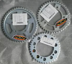 PBR H. チェーンホイール C45 スチール 520 43 ギアホンダ CBR 1000 RR 2004 - 2005- PBR H. CHAIN WHEEL C45 STEEL 520 43 GEAR FOR HONDA CBR 1000 RR 2004 - 2005- 【並行輸入品】