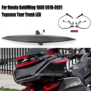 トランクスポイラー LED レッドリアターンシグナルライトホンダゴールドウィング GL1800 2021-23 Trunk Spoiler LED Red Rear Turn Signal Light For Honda Goldwing GL1800 2021-23 【並行輸入品】