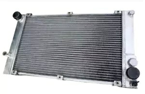 アルミラジエーター PORSCHE 944 2.5L ターボ 1986-1991 / S2 3.0 NA 1989-1991 MT用 Aluminum Radiator for PORSCHE 944 2.5L TURBO 1986-1991 / S2 3.0 NA 1989-1991 MT 【並行輸入品】