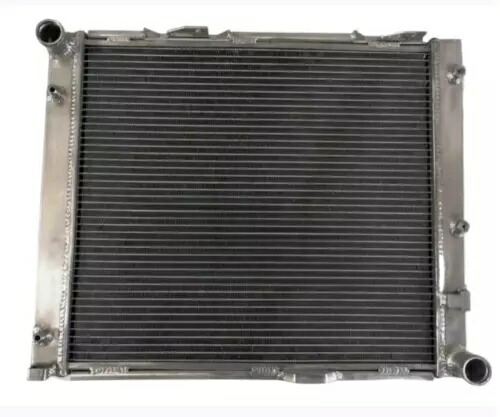 ラジエーター メルセデス 190 E W201 E23/E25/E EVOLUTION II 2.5 16V AT 82-93 AT Radiator for MERCEDES 190 E W201 E23/E25/E EVOLUTION II 2.5 16V AT 82-93 AT 【並行輸入品】