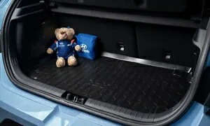純正ヒュンダイ i20 N カーゴ ライナー トレイ 2021 年以降 Genuine Hyundai i20 N Cargo Liner Tray 2021 - Onwards 【並行輸入品】