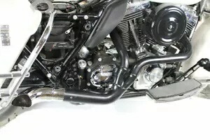 V-Twin ハーレーダビッドソン用 2 in 1 排気ヘッダーセット ブラック 2 into 1 Exhaust Header Set Black for Harley Davidson by V-Twin 【並行輸入品】