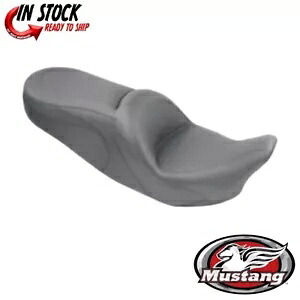 マスタング シート ワンピース プレーン スポーツ ツーリング シート ハーレー ツーリング FLH/T 08-20 Mustang Seat One Piece Plain Sport Touring Seat Harley Touring FLH/T 08-20 【並行輸入品】
