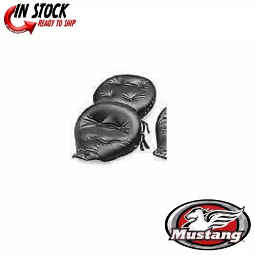 マスタング スタッズワイドツーリングシート リーガルスタイル DS-905538 Mustang Studded Wide Touring Seat Regal Style DS-905538 【並行輸入品】