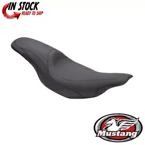 マスタング トリッパー ファストバック シート 0801-0553 Mustang Tripper Fastback Seat 0801-0553 【並行輸入品】｜カスタムパーツ WORLD倉庫