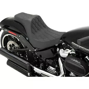 ブラックステッチ ダブルダイヤモンド プレデター III シート 2018-20 ハーレー ソフテイル ブレイクアウト Black Stitch Double Diamond Predator III Seat 2018-20 Harley Softail Breakout 【並行輸入品】｜カスタムパーツ WORLD倉庫