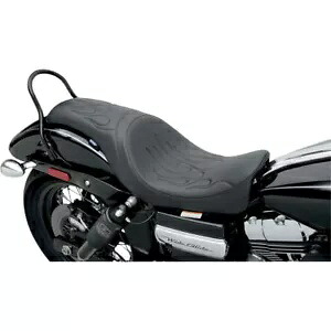Drag Specialty フレームステッチ プレデター シート 2006-2017 ハーレー ダイナ モデル用 Drag Specialties Flame Stitch Predator Seat for 2006-2017 Harley Dyna Models 【並行輸入品】｜カスタムパーツ WORLD倉庫