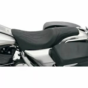 Drag Specialty フレイムステッチ プレデター シート 1997-07 ハーレー FLHR FLHX ツーリング Drag Specialties Flame Stitch Predator Seat 1997-07 Harley FLHR FLHX Touring 【並行輸入品】