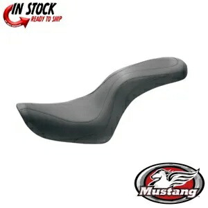 Mustang DayTripper ワンピースシート 0810-0475 Mustang DayTripper One-Piece Seat 0810-0475 【並行輸入品】