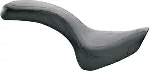 マスタング ワンピース デイトリッパー シート ヤマハ ロードスター 99-15 76168 Mustang One Piece Daytripper Seat For Yamaha Road Star 99-15 76168 【並行輸入品】