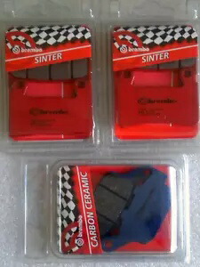 Brembo フロント/リア ブレーキパッドセット ホンダ VTR 1000 SP02 SP2 2002 - 2006 BREMBO FRONT / REAR BRAKE PADS SET FOR HONDA VTR 1000 SP02 SP2 2002 - 2006 【並行輸入品】