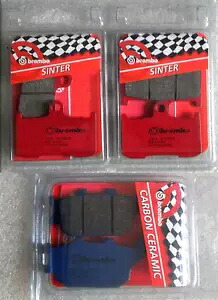 ブレンボ フロント / リア ブレーキ パッド セット トライアンフ ストリート トリプル R 675 2013 用 - BREMBO FRONT / REAR BRAKE PADS SET FOR TRIUMPH STREET TRIPLE R 675 2013 - 【並行輸入品】