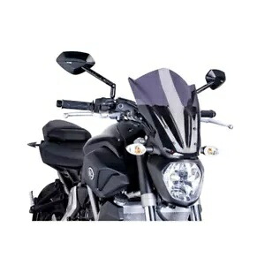 プーイグ ネイキッド N.G.ヤマハ MT-07 700 2014 - 2017 ダークスモーク 7016F 用ツーリングスクリーン PUIG NAKED N.G. TOURING SCREEN FOR YAMAHA MT-07 700 2014 - 2017 DARK SMOKE 7016F 【並行輸入品】