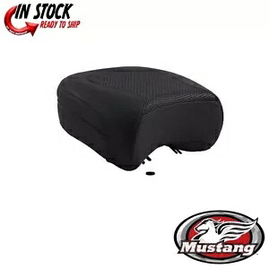 マスタング テクスチャード ポリス エアライド リアシート 1997年以降 ハーレー FLHR FLHX モデル Mustang Textured Police Air-Ride Rear Seat 1997-Up Harley FLHR FLHX Models 【並行輸入品】