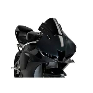 PUIG Z-レーシング スクリーン ホンダ CBR 600 RR 2023 - 2024 ブラック 21522N に対応 PUIG Z-RACING SCREEN COMPATIBLE FOR HONDA CBR 600 RR 2023 - 2024 BLACK 21522N 【並行輸入品】