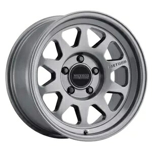 MR316 17x8.5 0mm オフセット 5x5 71.5mm CB グロスチタン ホイール MeW。 MR31678550800 MR316 17x8.5 0mm Offset 5x5 71.5mm CB Gloss Titanium Wheel MeW. MR31678550800 【並行輸入品】