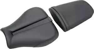 Saddlemen ゲルチャンネル トラック - CF ワンピース ソロシート リアカバー付き 0810-H011 Saddlemen Gel-Channel Track - CF One-Piece Solo Seat with Rear Cover 0810-H011 【並行輸入品】｜カスタムパーツ WORLD倉庫