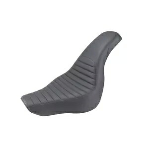 プロファイラー タック アンド ロール 2 アップ シート ブラック ゲル ロー サドルメン 818-29-148 Profiler Tuck and Roll 2-Up Seat Black Gel Low Saddlemen 818-29-148 【並行輸入品】