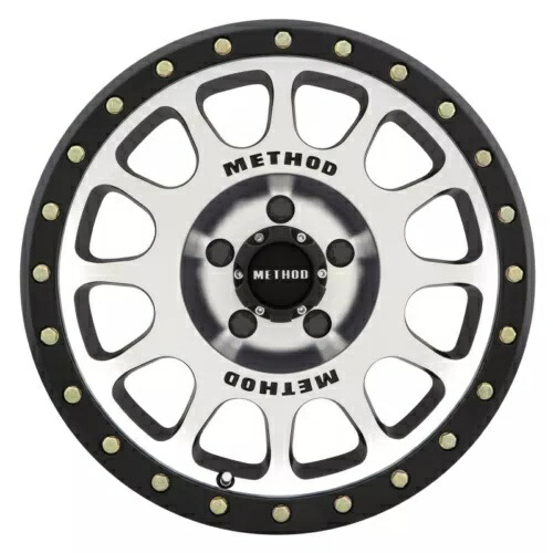 MR305 NV 17x8.5 0mm オフセット 5x5.5 108mm CB 機械加工/ブラック ストリート ロック ホイール MR305 NV 17x8.5 0mm Offset 5x5.5 108mm CB Machined/Black Street Loc Wheel 【並行輸入品】