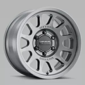 MR703 17x8.5 0mm オフセット 6x135 87mm CB グロスチタン ホイール MeW。 MR70378516800 MR703 17x8.5 0mm Offset 6x135 87mm CB Gloss Titanium Wheel MeW. MR70378516800 【並行輸入品】