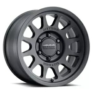MR703 17x9 / -12mm オフセット / 106.25mm ボア / 6x5.5 BP / 4.8in BS - MT ブラック ホイール MR703 17x9 / -12mm Offset / 106.25mm Bore / 6x5.5 BP / 4.8in BS - MT Black Wheel 【並行輸入品】