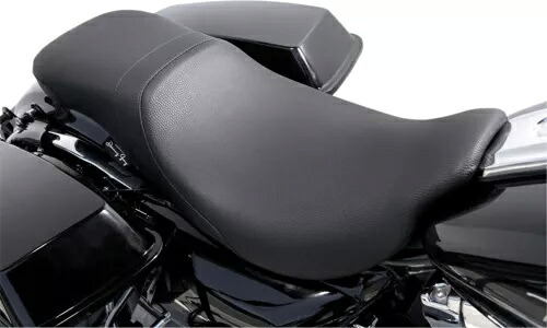 LowIST ビニール エア 2 アップ シート ロー ダニー グレー FA-DGE-0285 08-20 ハーレー ツーリング用 LowIST Vinyl Air 2-Up Seat Low Danny Gray FA-DGE-0285 For 08-20 Harley Touring 【並行輸入品】