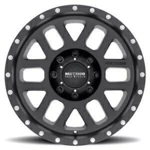 MR306 メッシュ 18x9 +18mm オフセット 8x6.5 130.81mm CB マットブラック ホイール MR30689080518 MR306 Mesh 18x9 +18mm Offset 8x6.5 130.81mm CB Matte Black Wheel MR30689080518 【並行輸入品】
