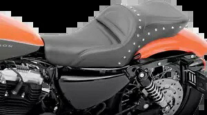 サドルメン エクスプローラー スペシャルシート 背もたれなし 807-11-039 Saddlemen Explorer Special Seat without Backrest 807-11-039 【並行輸入品】|カスタムパーツ WORLD倉庫