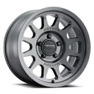 MR703 17x9 / -12mm / 106.25mm ボア / 6x5.5 BP / 4.8インチ BS - グロスチタン。車輪 MR703 17x9 / -12mm / 106.25mm Bore / 6x5.5 BP / 4.8in BS - Gloss Ti. Wheel 【並行輸入品】|カスタムパーツ WORLD倉庫