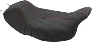 リビアジャーニー グラビティ ブラック/レッド ソロシート マスタング 75059AB Revere Journey Gravity Black/Red Solo Seat Mustang 75059AB 【並行輸入品】