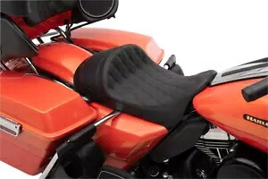 ダイヤモンド ビニール EZ-On ソロ シート ブラック ロー&フォワード ドラッグ スペシャリティーズ 0801-1252 Diamond Vinyl EZ-On Solo Seat Black Low & Forward Drag Specialties 0801-1252 【並行輸入品】