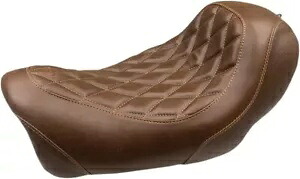 トリッパー ダイヤモンド ワイド ブラウン ソロ シート フォワード 1.5 インチ マスタング 75043 Tripper Diamond Wide Brown Solo Seat Forward 1.5\