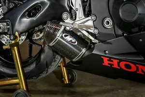 Street Slayer カーボンファイバー スリップオンエキゾースト M4 HO8924 17-23 ホンダ CBR1000RR Street Slayer Carbon Fiber Slip On Exhaust M4 HO8924 For 17-23 Honda CBR1000RR 【並行輸入品】