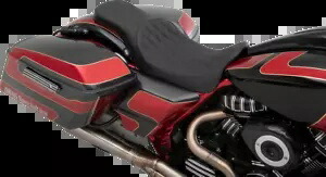 ドラッグスペシャリティーズ ダブルダイヤモンド、ブラックスレッド プレデター 2-アップ シート 0801-1270 Drag Specialties Double diamond, black thread Predator 2-Up Seat 0801-1270 【並行輸入品】