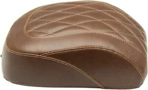 トリッパー ダイヤモンド ワイド ブラウン ピリオン パッド マスタング 83060 18-19 HD FXBR用 Tripper Diamond Wide Brown Pillion Pad Mustang 83060 For 18-19 HD FXBR 【並行輸入品】｜カスタムパーツ WORLD倉庫