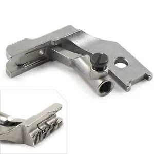 PFAFF 用歯付きウォーキングフットダブルトー: 145 、146 、195 、335 、540 、545 、1240 Walking Foot Double Toe w/Teeth For PFAFF: 145 ,146 ,195 , 335 , 540 , 545 ,1240 【並行輸入品】