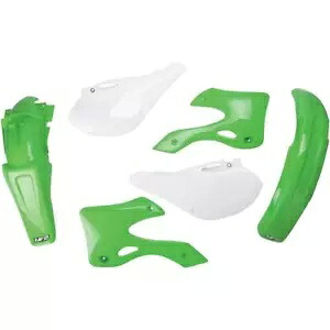 UFO コンプリートボディキット OEM 91 KAKIT188999A UFO Complete Body Kit OEM 91 KAKIT188999A 【並行輸入品】 52,800円