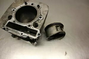 ヤマハ SRX 600 シリンダー + ピストン Yamaha SRX 600 Cylinder + Piston 【並行輸入品】｜カスタムパーツ WORLD倉庫