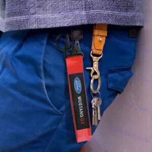ユニバーサルキーホルダーメタルキーリングフックストラップストラップナイロンマスタング GT 用新品 Universal Keychain Metal key Ring Hook Strap Lanyard Nylon for MUSTANG GT NEW 【並行輸入品】 の商品写真