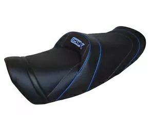 スズキ GSX 1400 2001-2008 トップセラー デラックスシート コンフォート ブラック ブルー スポーツ ロゴ Suzuki GSX 1400 2001-2008 Top Sellerie Deluxe seat Comfort Black Blue Sport logo 【並行輸入品】