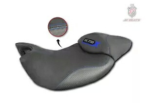 ホンダ NCX 750 X 2014-2020 JN デザイン コンフォート シート デラックス ブラック & ブルー C108 Honda NCX 750 X 2014-2020 JN-Design Comfort Seat Deluxe Black & Blue C108 【並行輸入品】｜カスタムパーツ WORLD倉庫