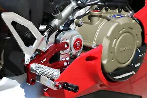 Ducati Panigale V4 / S CNC 調整可能なリアセット Pramac レーシング限定 MotoGP ペグ Ducati Panigale V4 / S CNC Adjustable Rearsets Pramac racing Limited MotoGP peg 【並行輸入品】