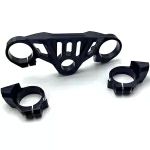 トップアッパートリプルクランプハンドルバーフォークホルダーアプリリア RS660 2021-2023 Top Upper Triple Clamp Handlebar Fork Holder For Aprilia RS660 2021-2023 【並行輸入品】 52,800円