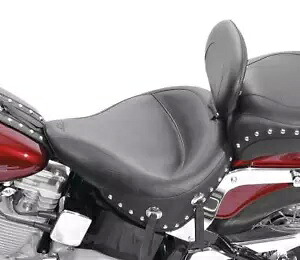 マスタング ワイドツーリング スタッズソロシート 運転席バックレスト付き 79120 Mustang Wide Touring Studded Solo Seat with Driver Backrest 79120 【並行輸入品】|カスタムパーツ WORLD倉庫