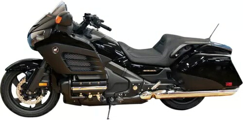 マスタング トリッパー ファストバック シート 76840 Mustang Tripper Fastback Seat 76840 【並行輸入品】