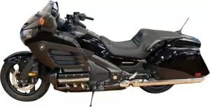 マスタング トリッパー タック アンド ロール ファストバック シート 76841 Mustang Tripper Tuck and Roll Fastback Seat 76841 【並行輸入品】
