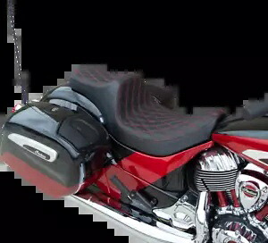 ドラッグ スペシャリティーズ プレデター III シート 0810-2264 Drag Specialties Predator III Seats 0810-2264 【並行輸入品】｜カスタムパーツ WORLD倉庫